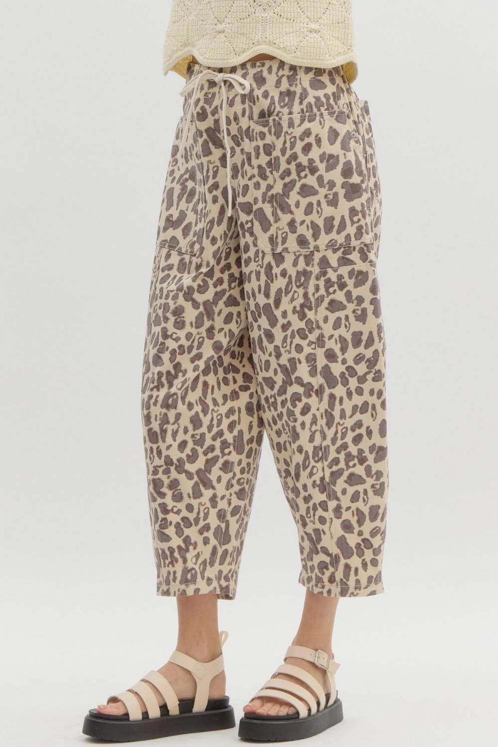 Abstract leopard pattern mid rise ankle length pull-on balloon pants