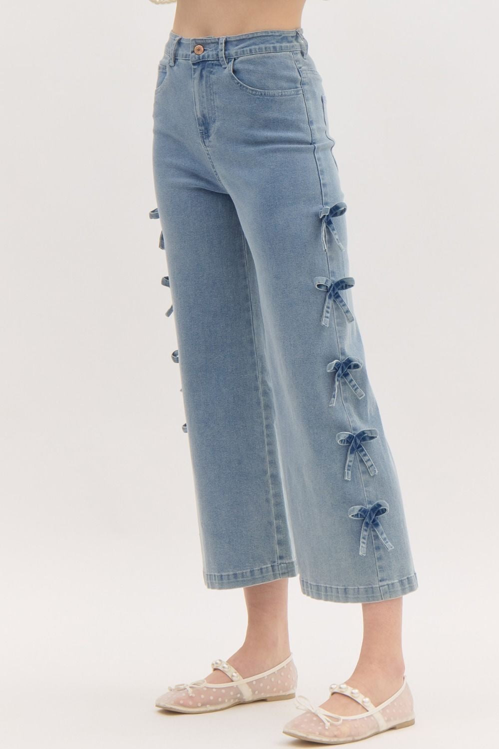 Cropped Mid Rise Denim Jeans w/ Mini Bows at Side