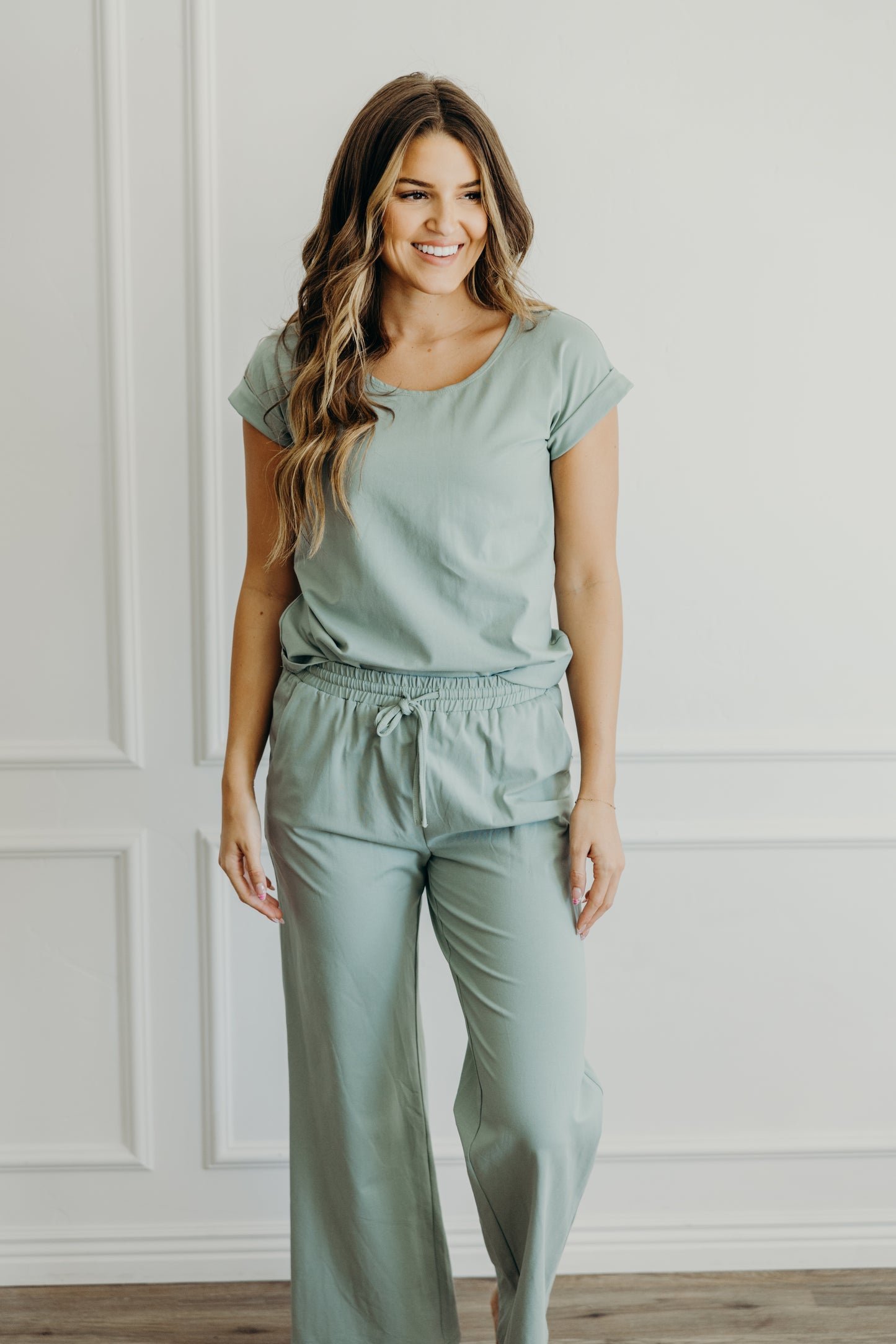 Lounge cuff sleeve tee in milky green