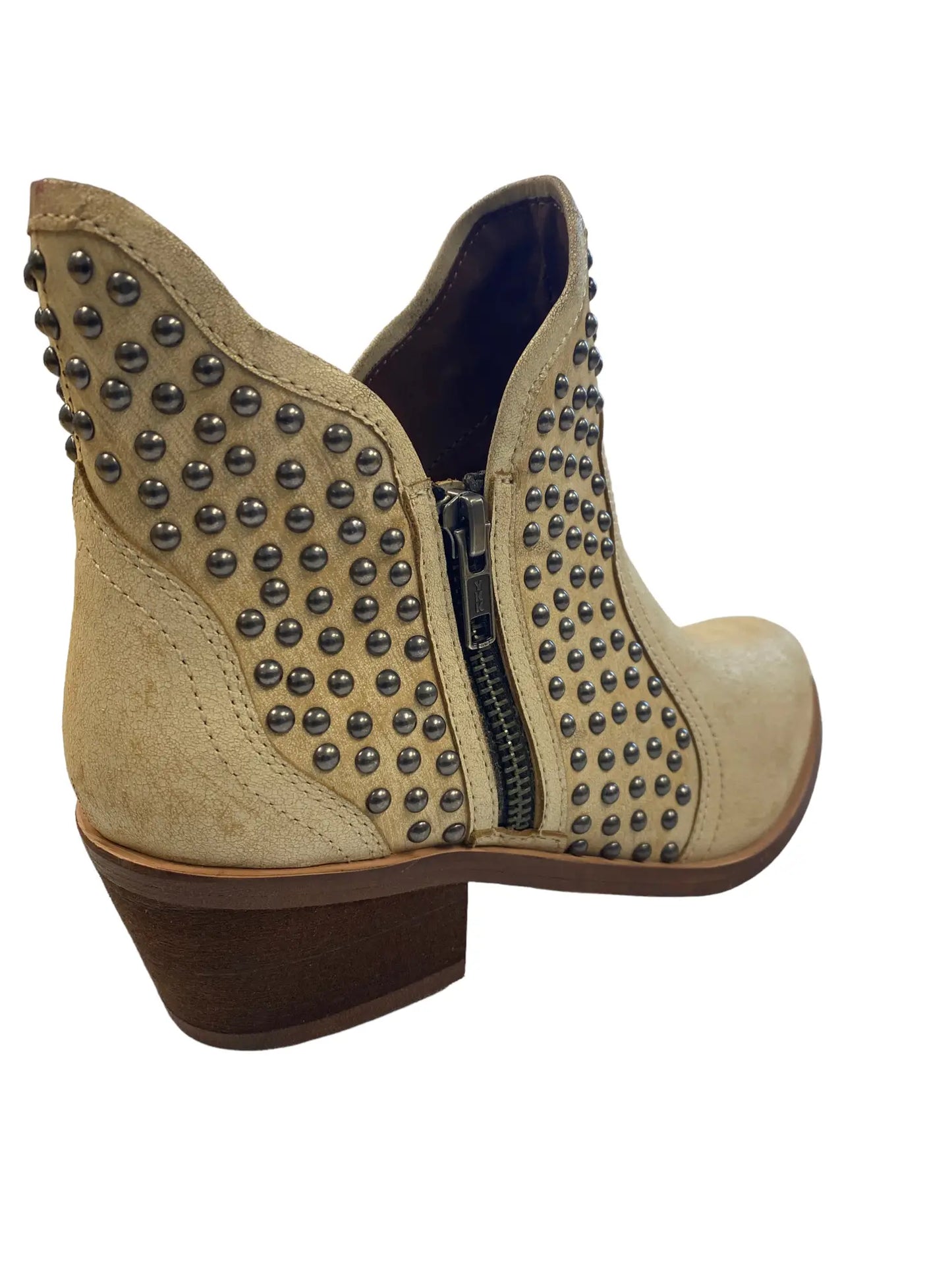 White rustic boots - Nailed it