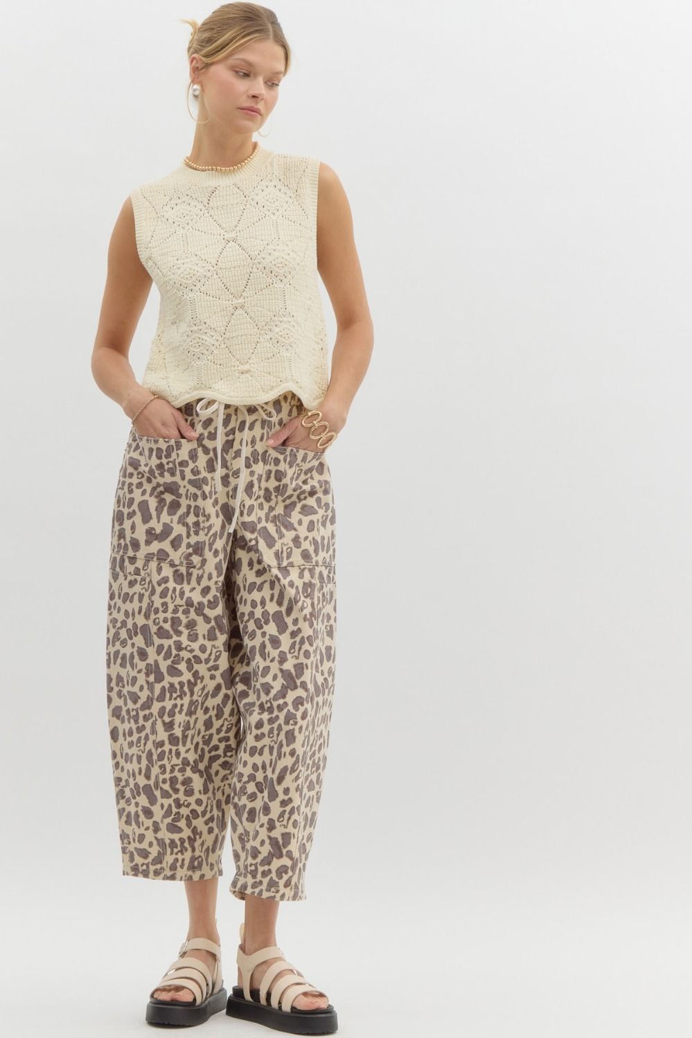 Abstract leopard pattern mid rise ankle length pull-on balloon pants