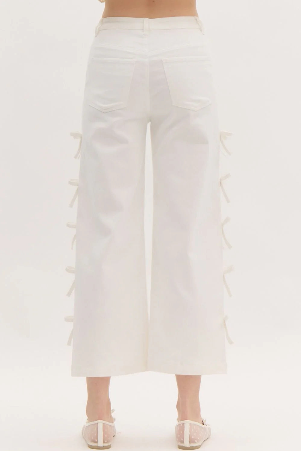 White- Cropped Mid Rise Denim Jeans w/ Mini Bows at the Side