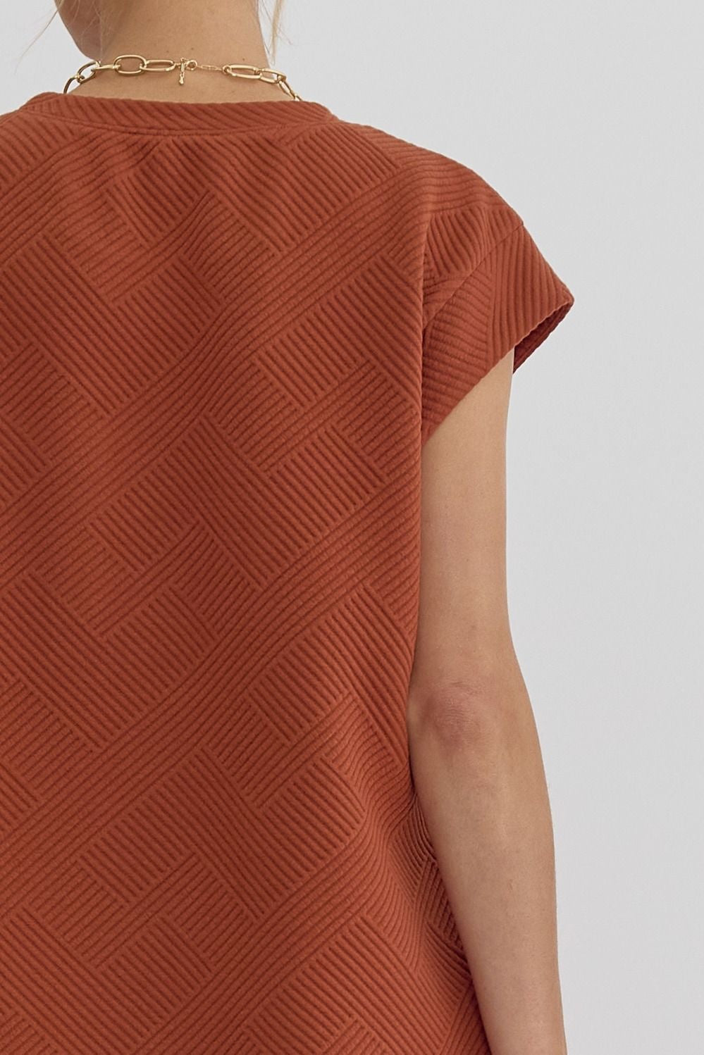 Textured Round Neck Sleeveless Mini Dress w/ Pockets