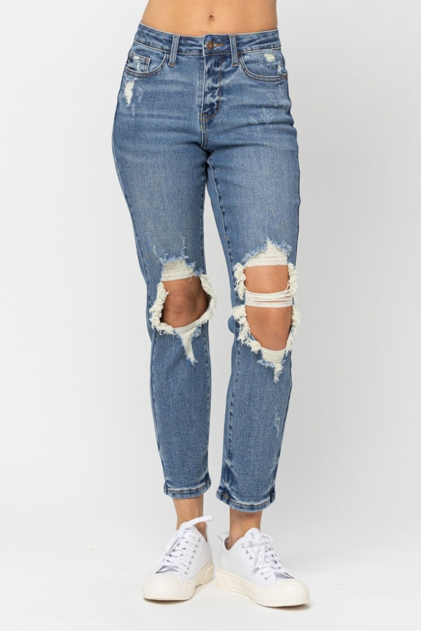 High waist destroyed boyfriend fit