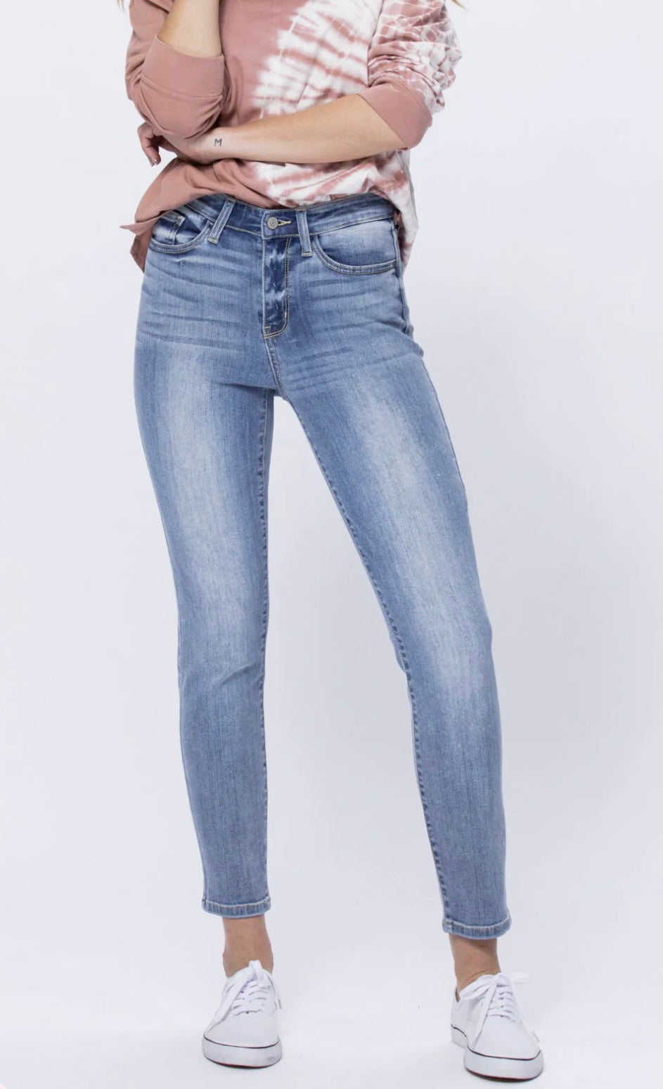 HI Rise Light Wash Relaxed Fit