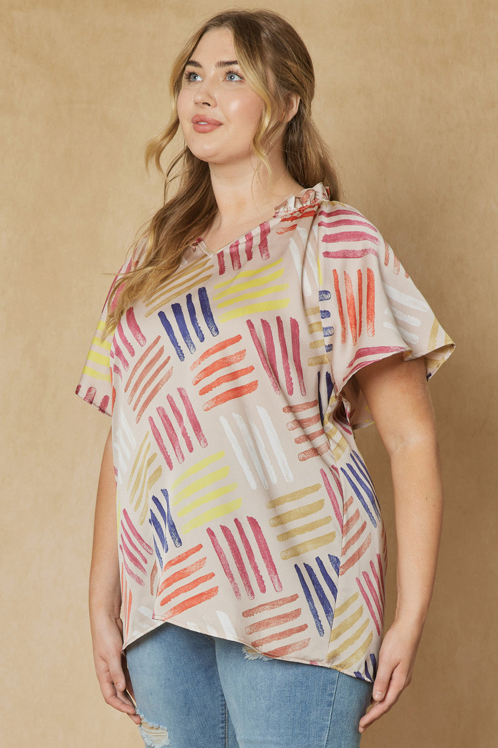 Print v-neck Flutter Sleeve Top w/ Ruffle Neckline