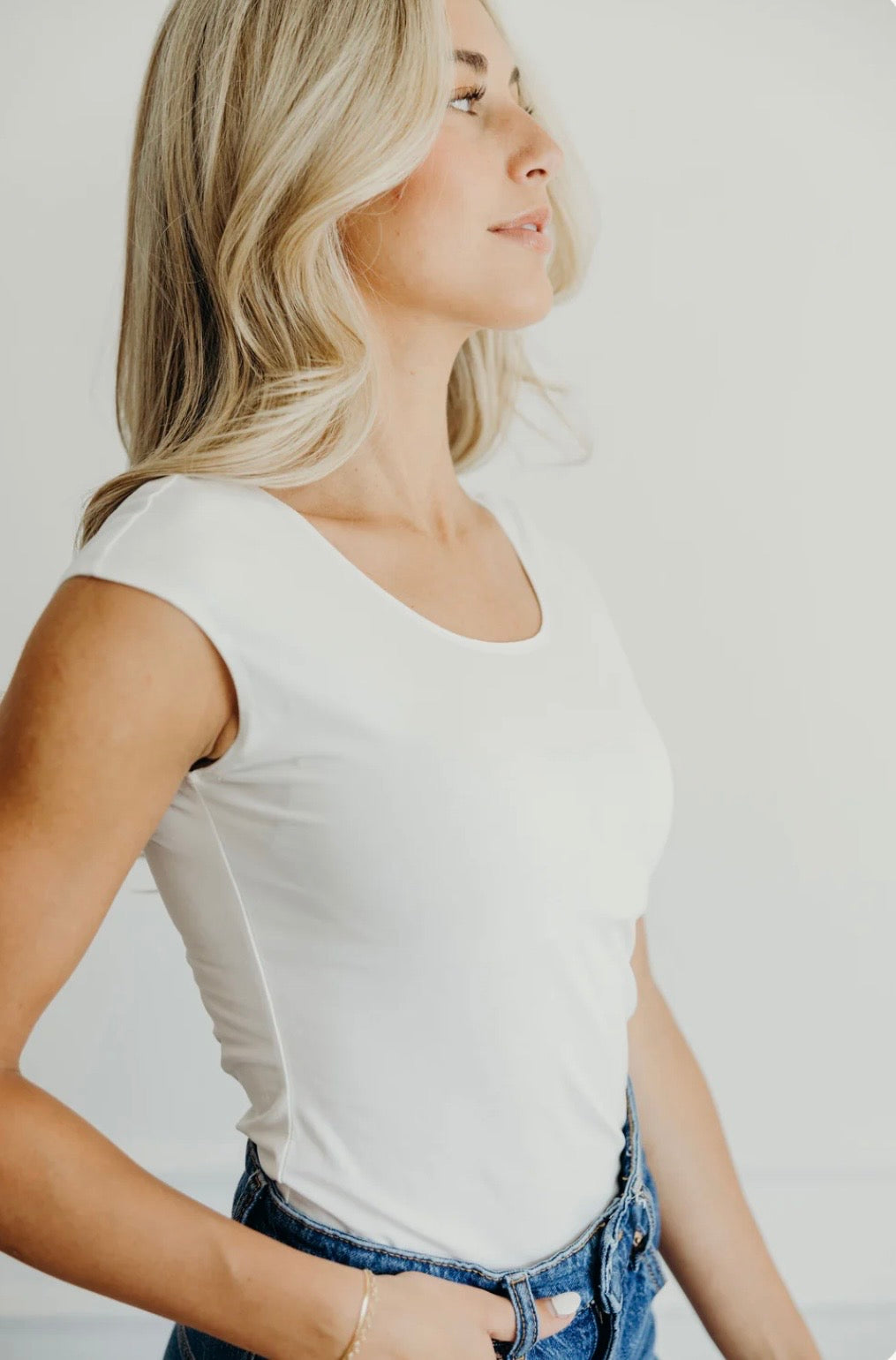 Layering cap sleeve in cream