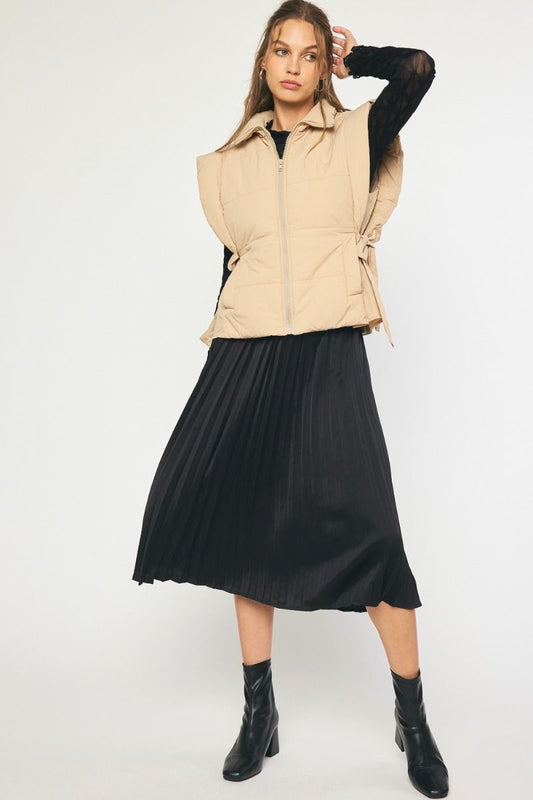 Solid Quilted Zip Up Collared Vest w/ Self Tie at Side w/ Pockets