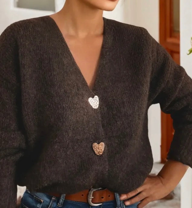V neck heart chunky knit metal button sweater