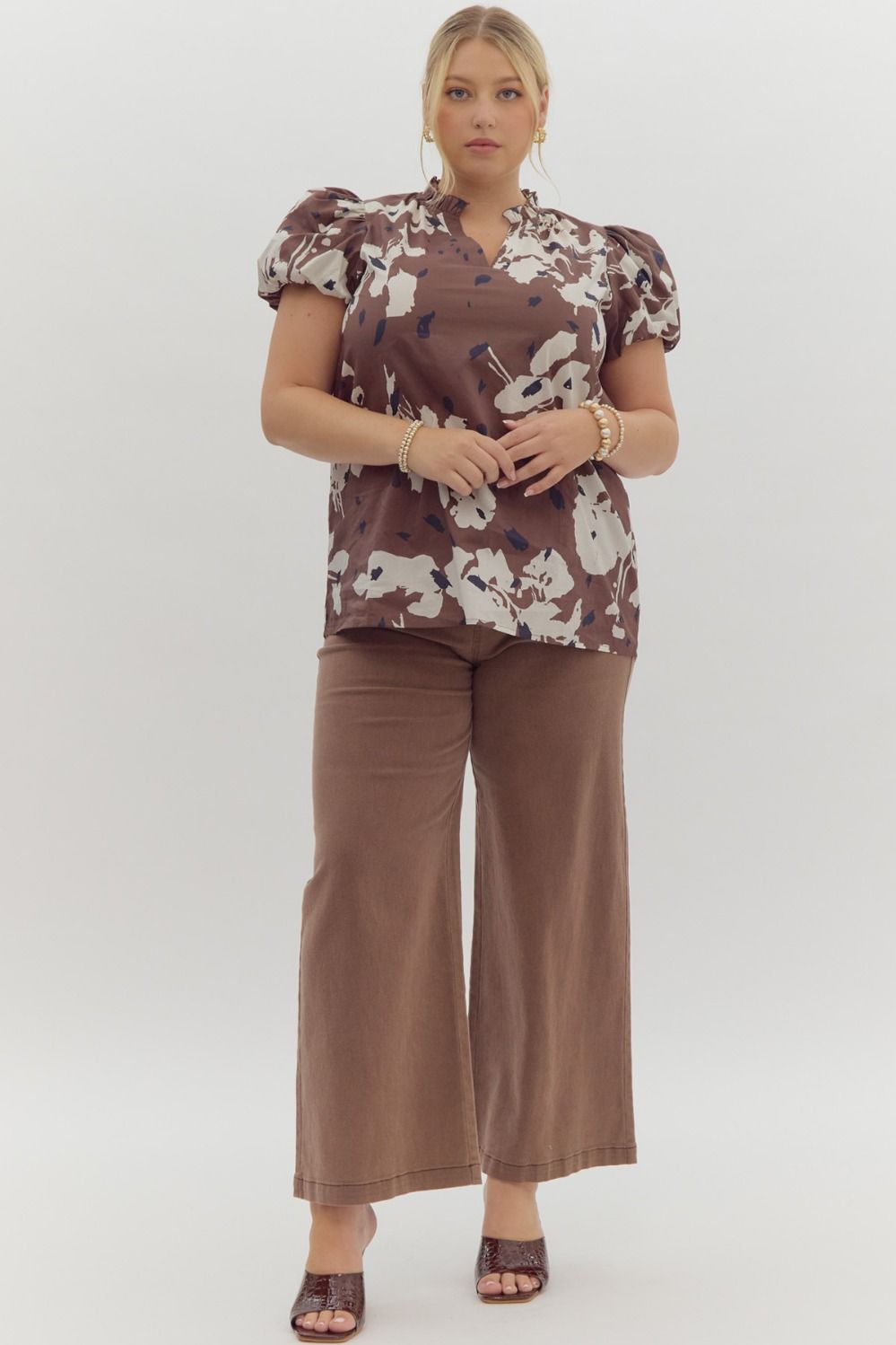 Printed short puff sleeve v-neck top w/ ruffled neckline
