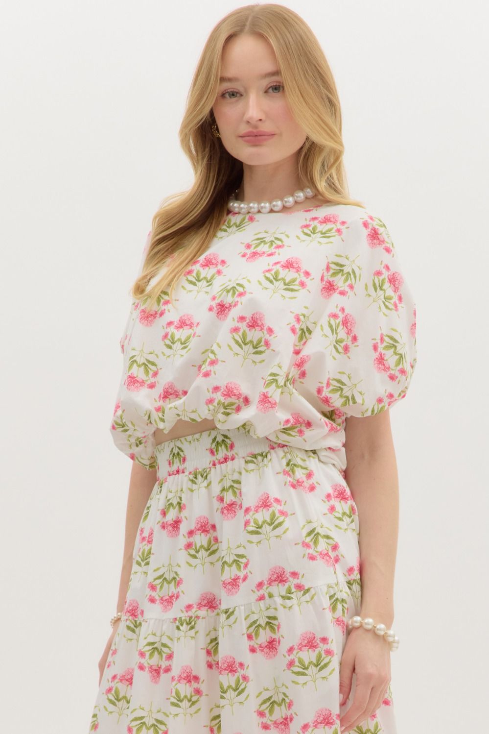 Floral Print Cropped Bubble Pullover w/ Keyhole Button Closure