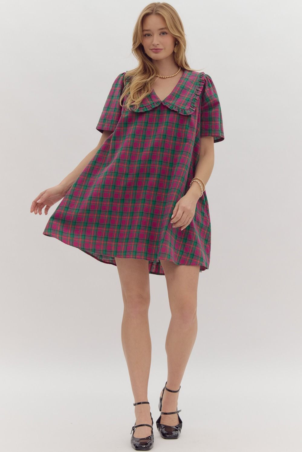 Plaid Print Short Sleeve V-Neck Mini Dress w/ Peter Pan Collar – Burnett's Boutique Plaid Print Short Sleeve V-Neck Mini Dress w/ Peter Pan Collar – Burnett's Boutique