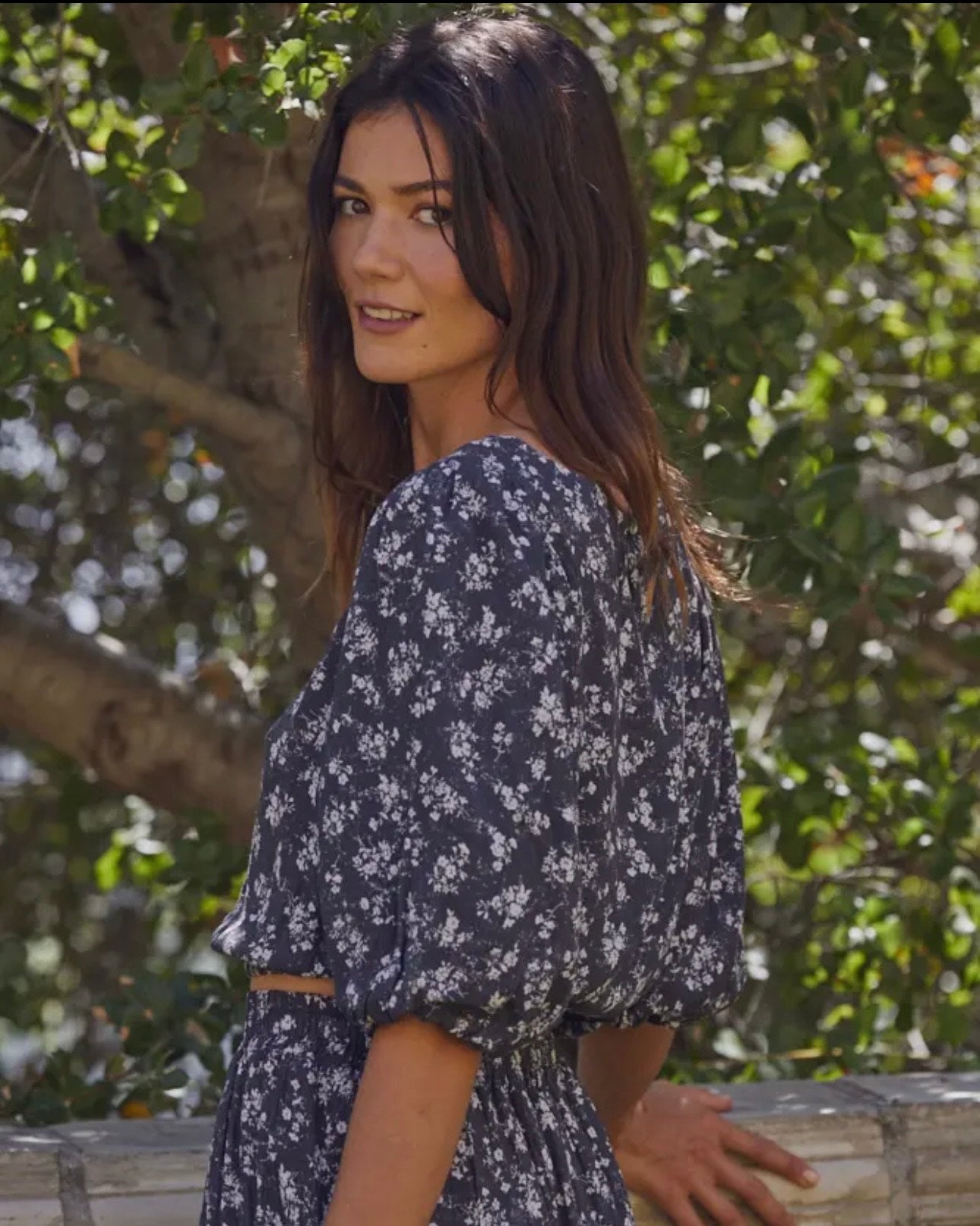 Rayon gauze round neck floral - charcoal