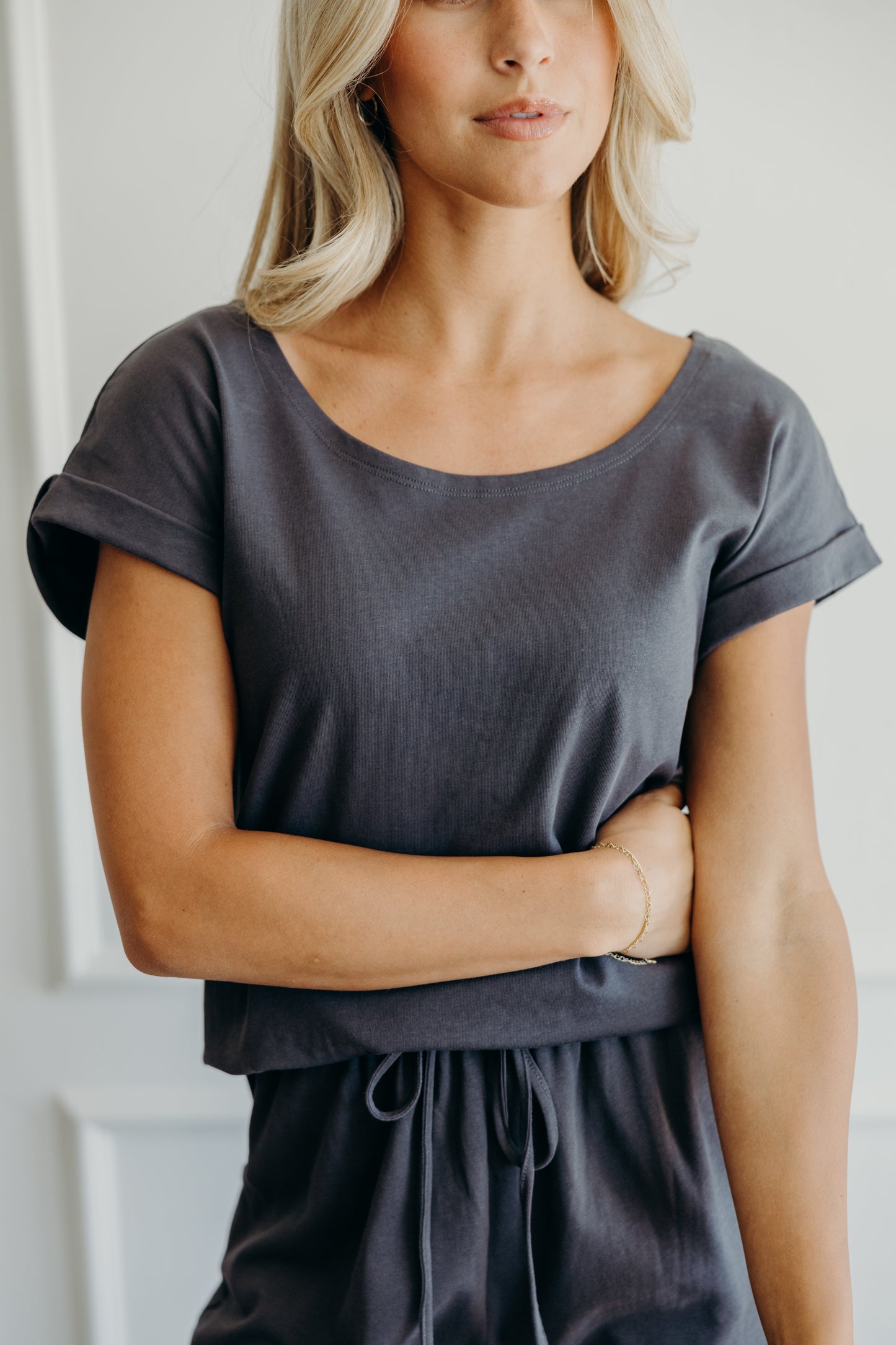 Lounge cuff sleeve tee in moonstone