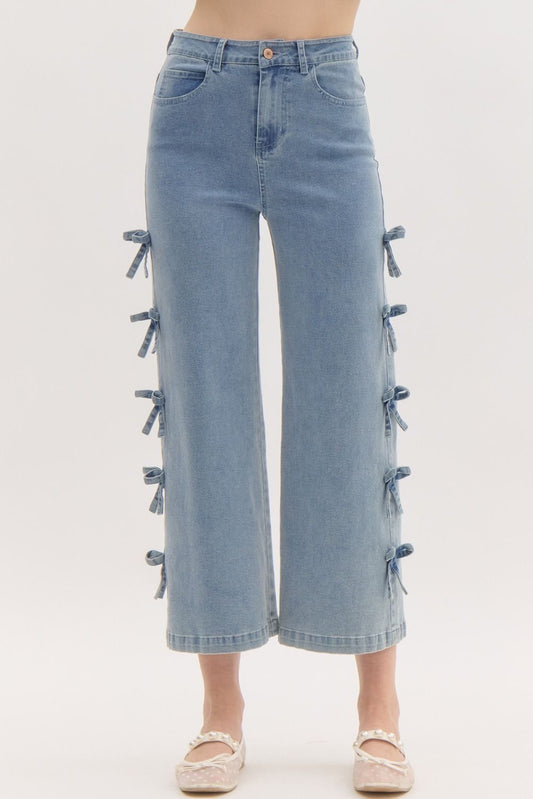 Cropped Mid Rise Denim Jeans w/ Mini Bows at Side