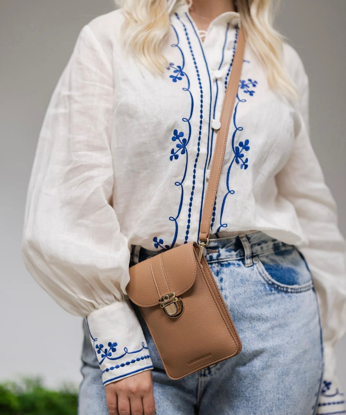 Fontaine Phone Bag