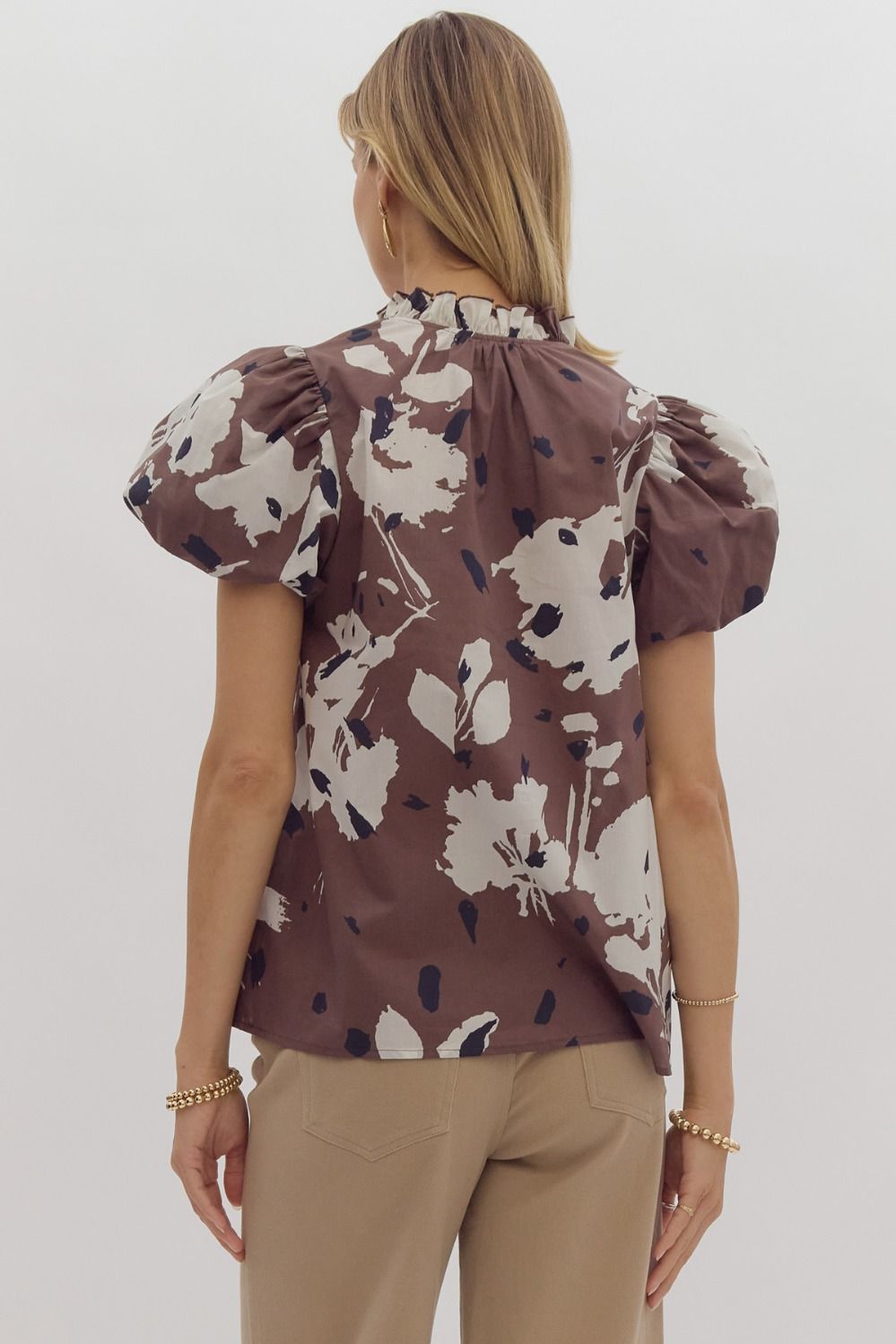Printed short puff sleeve v-neck top w/ ruffled neckline
