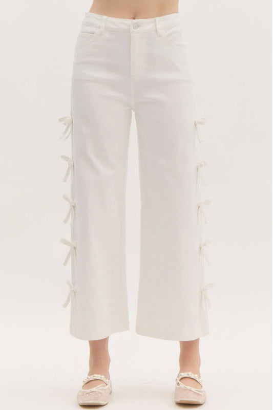 White- Cropped Mid Rise Denim Jeans w/ Mini Bows at the Side