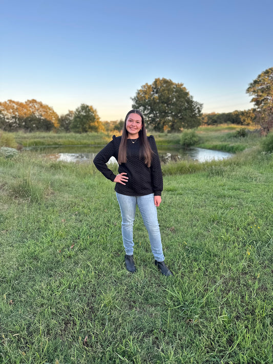 Round neck long sleeve dough twists sweater