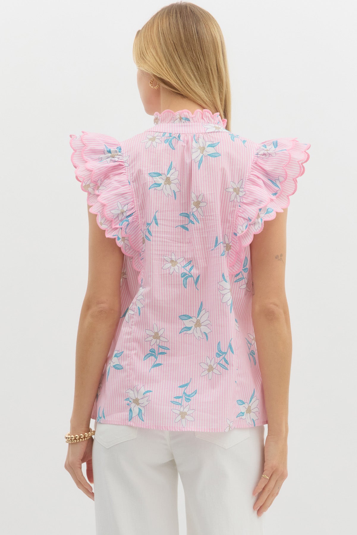 Light pink floral blouse w/ v-neck & ruffle sleeves