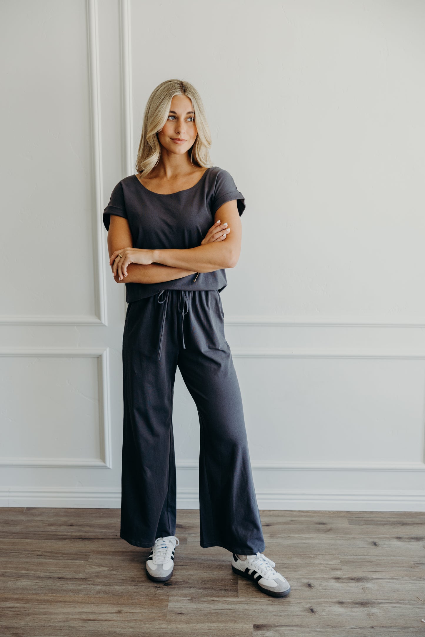 Lounge cuff sleeve tee in moonstone