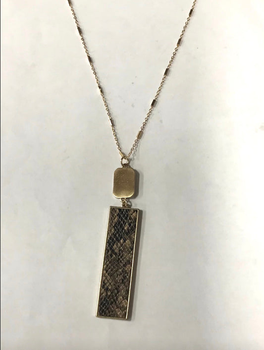 Gold rectangle necklace