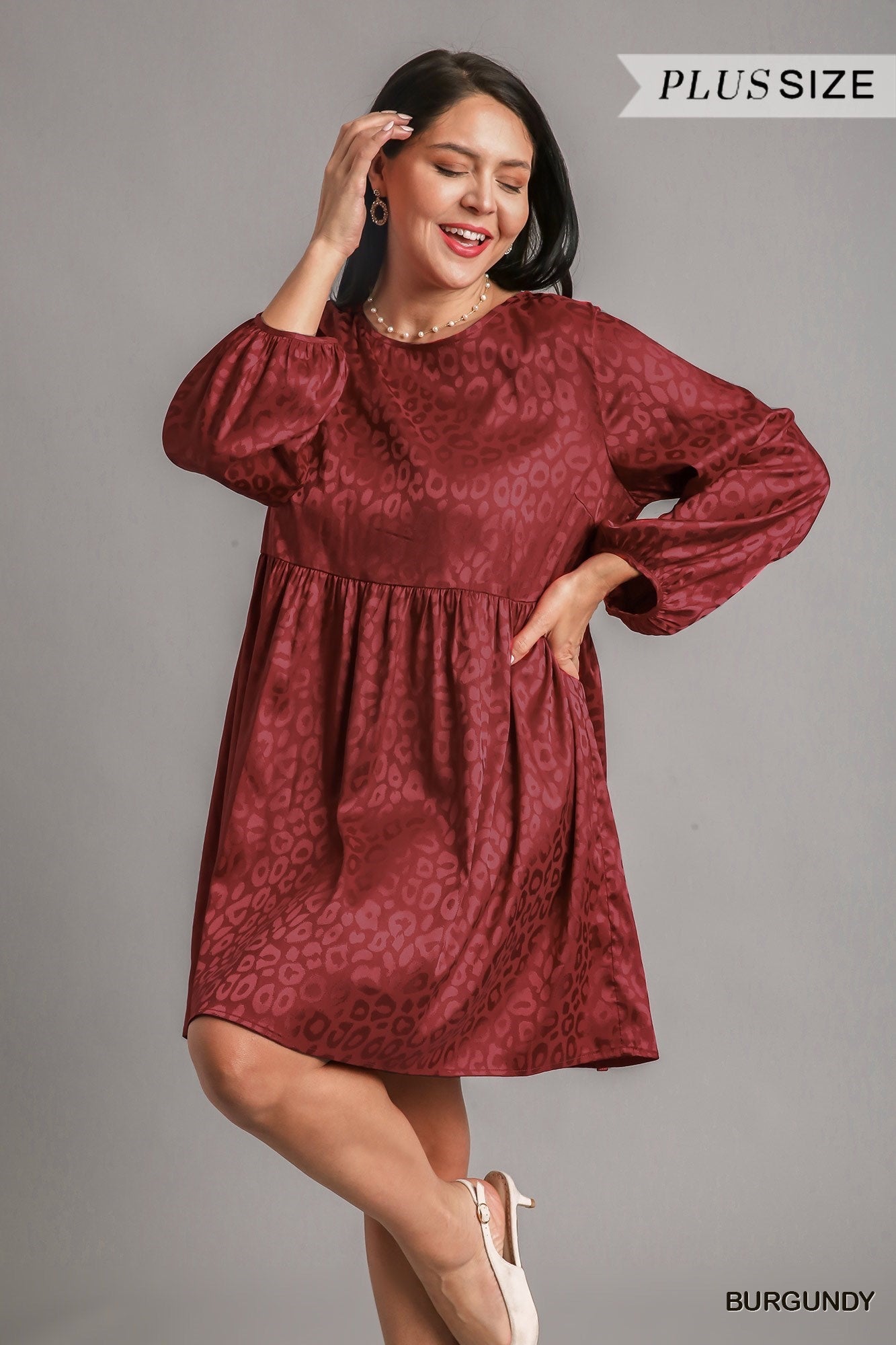 Animal Jacquard Print Long Sleeve Dress w/ Keyhole Back