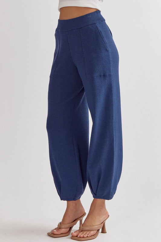 Solid knit high-waist joggers with elastic waist with pockets