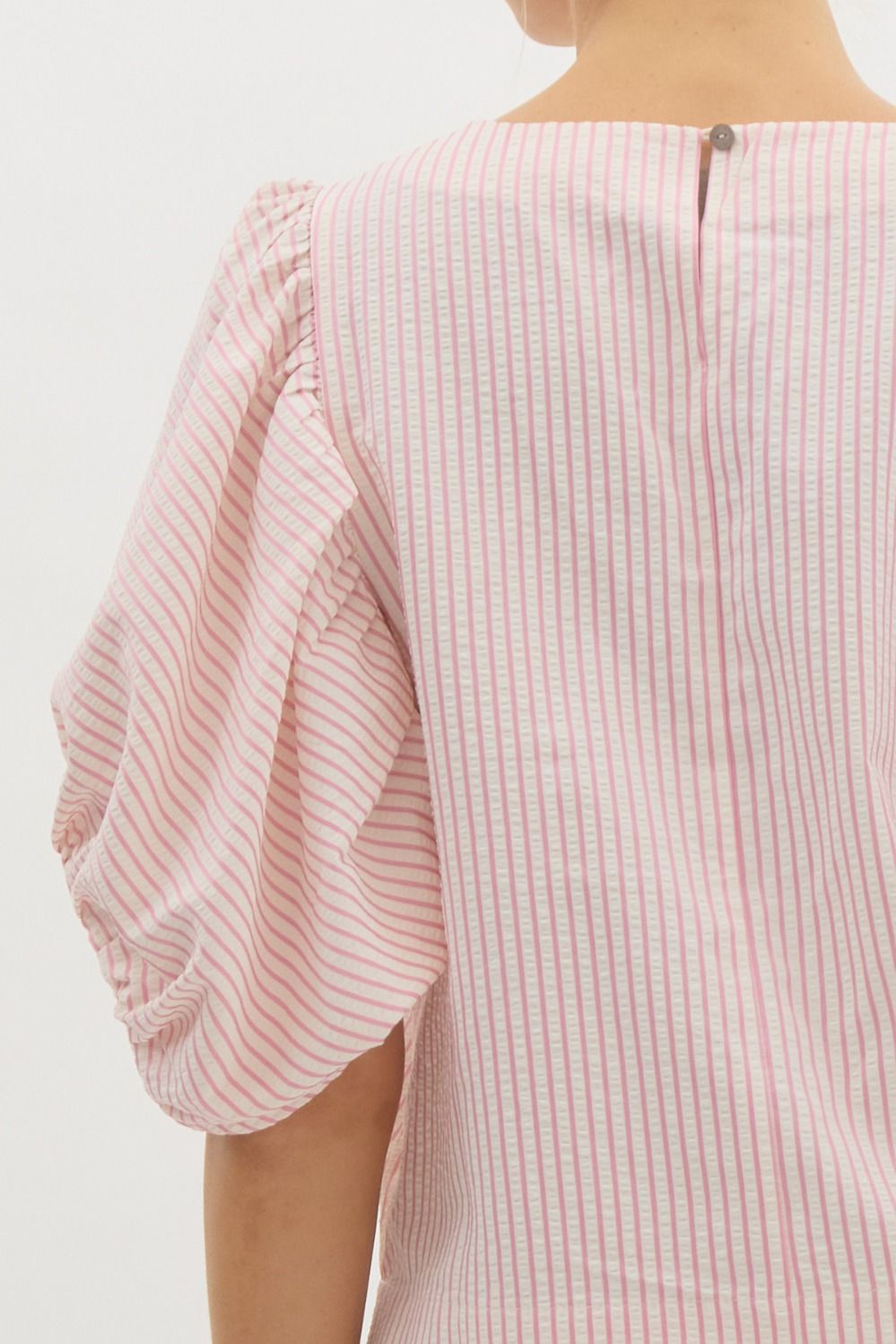 Pinstripe textured voluminous short sleeve top w/ side split hem