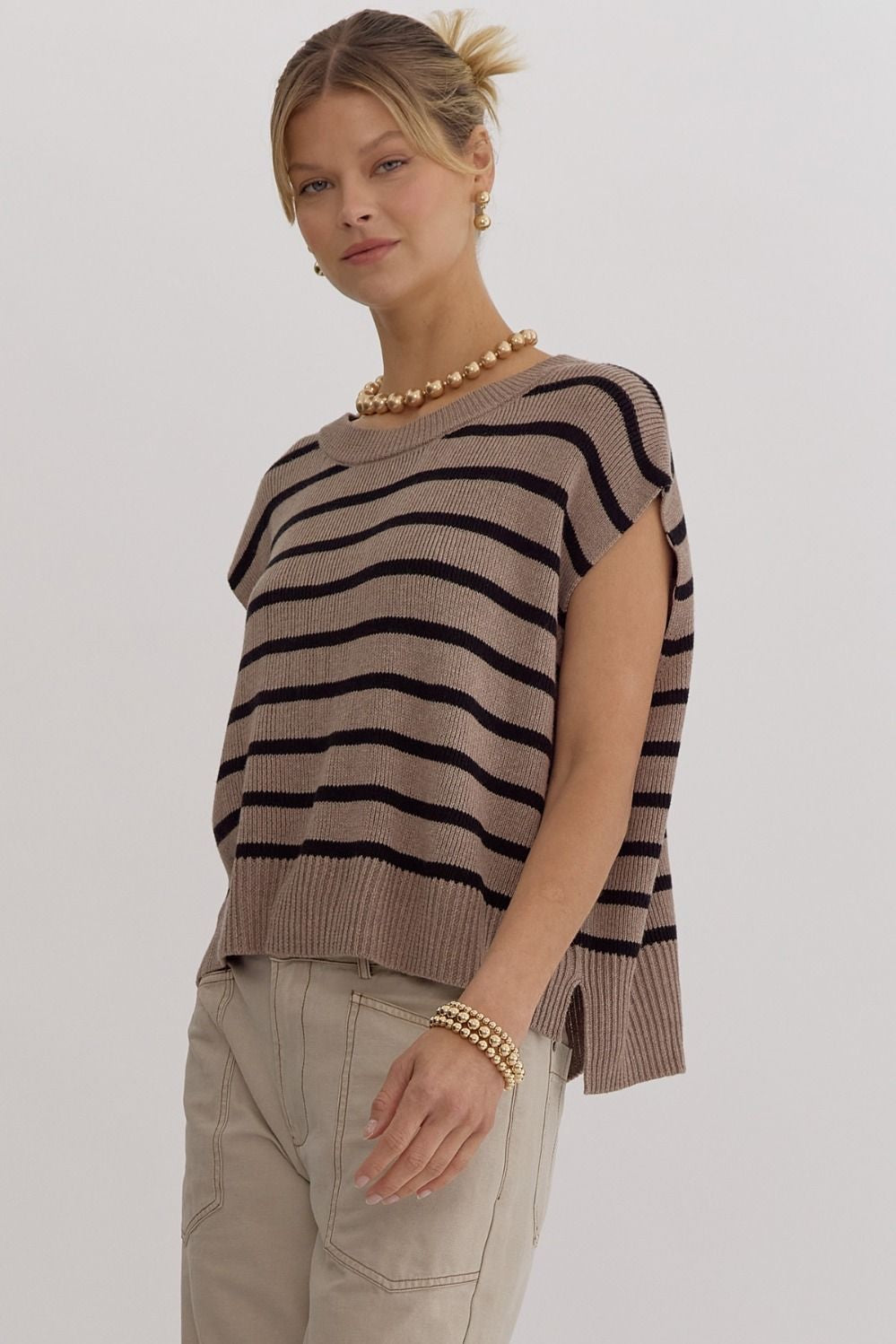 Stripe print round neck short sleeve knit top w/ slit at sides