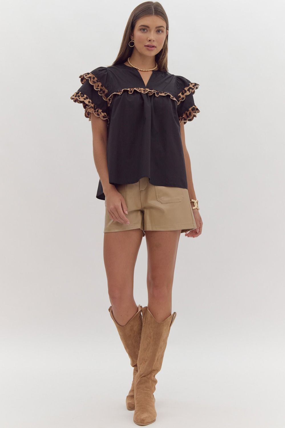 Solid tiered short sleeve v neck top w/ contrasting scalloped cheetah print trim detail