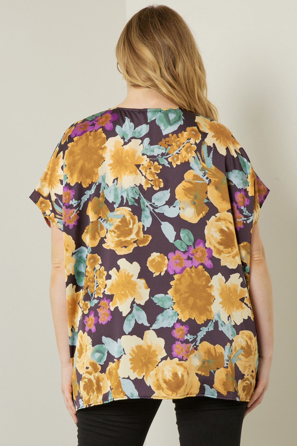 Floral Print V-Neck Short Sleeve Top
